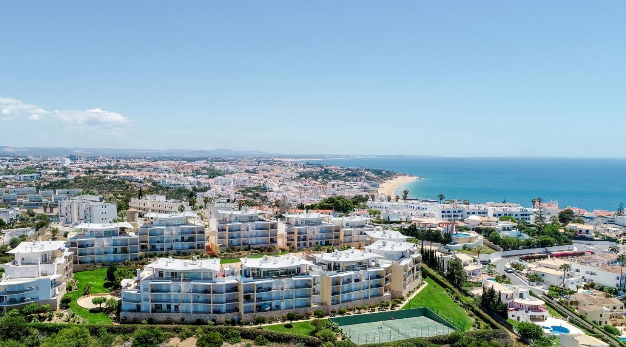 Bnb Homes Ocean View Apartment With Huge Sunny Terrace, 2 Swimming Pools & Tennis Court 阿尔布费拉 外观 照片